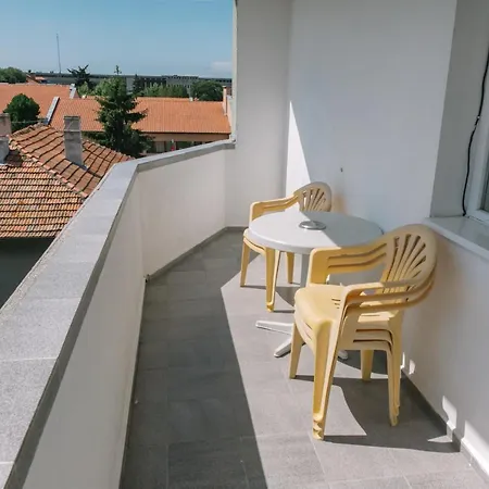 Hronos Guest house *
