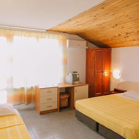 Guest house Hronos Nesebar
