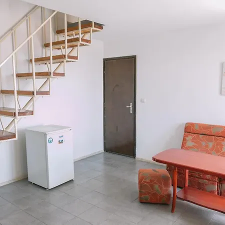 Hronos Guest house *