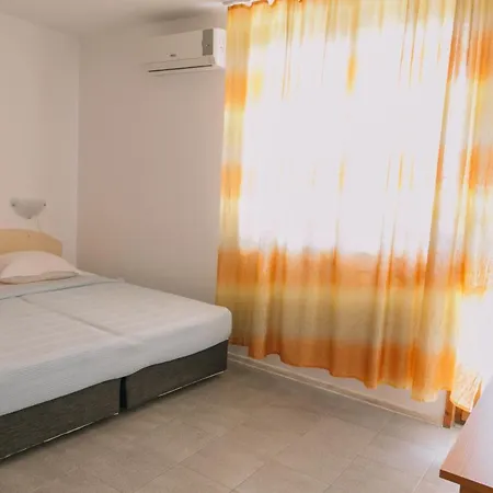 Guest house Hronos *